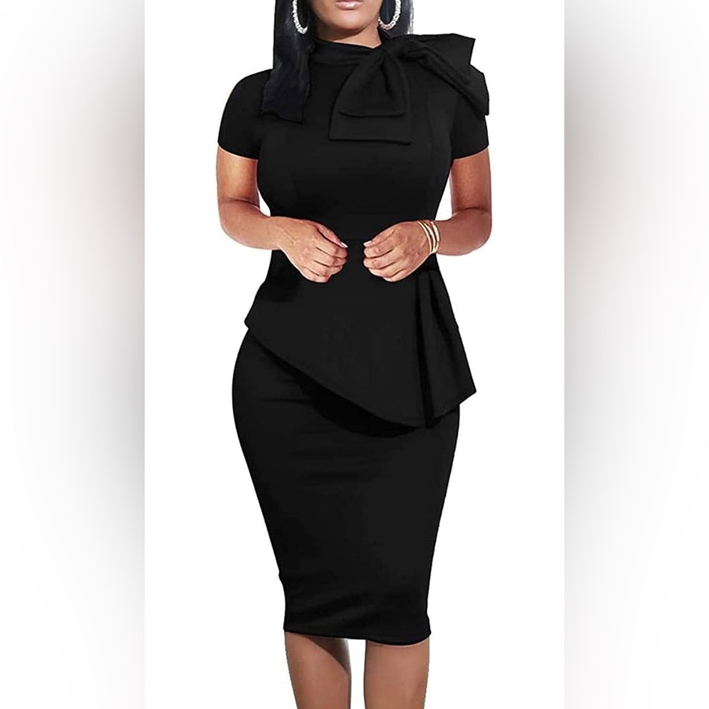 🍂 Black Peplum Body Con Dress 🍂